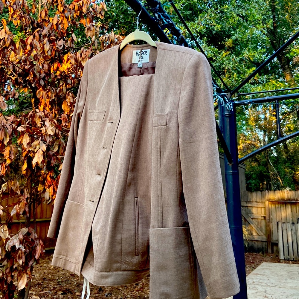 Taupe/Brown Women’s Dress Suit…